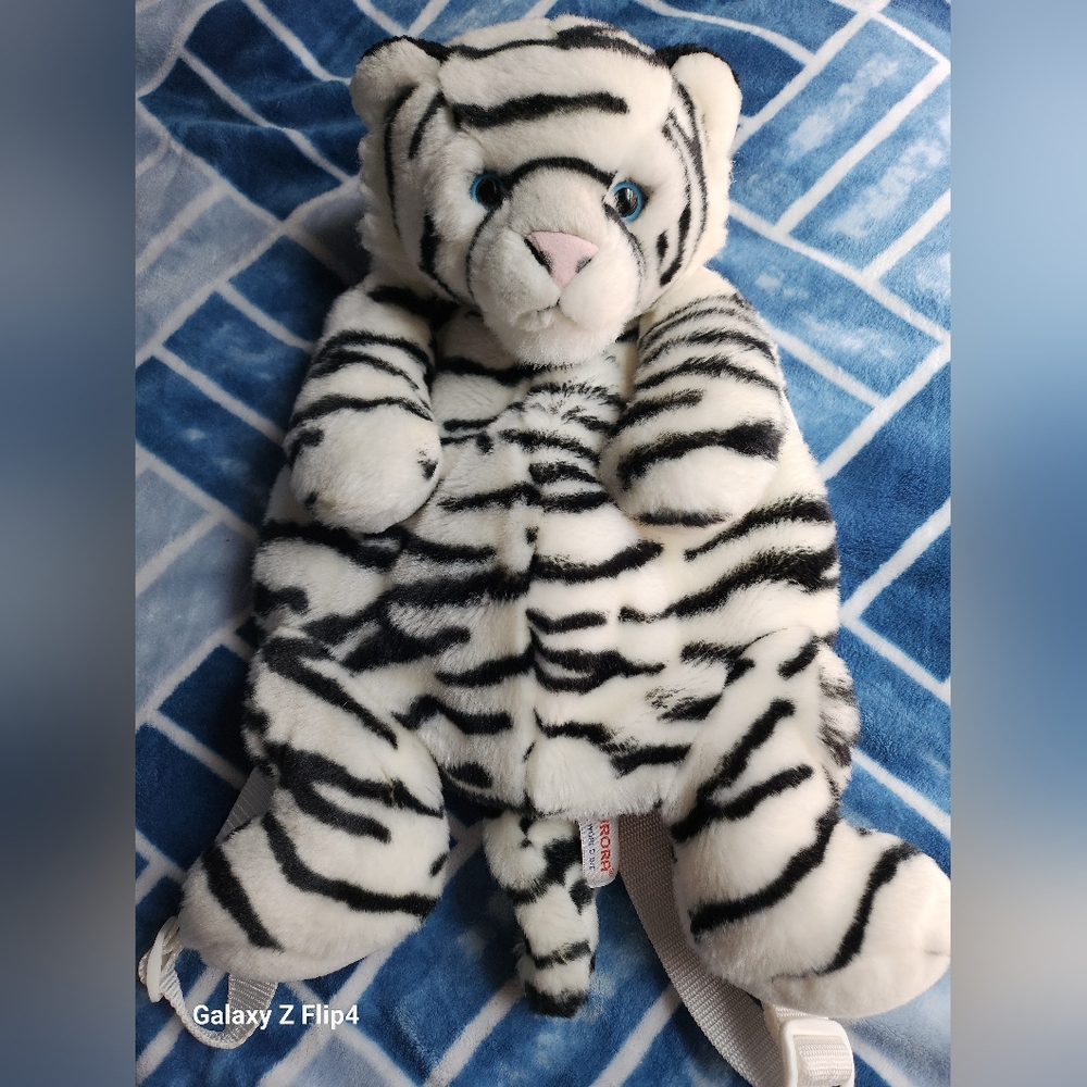 Vintage Aurora White Tiger Plush Backpack